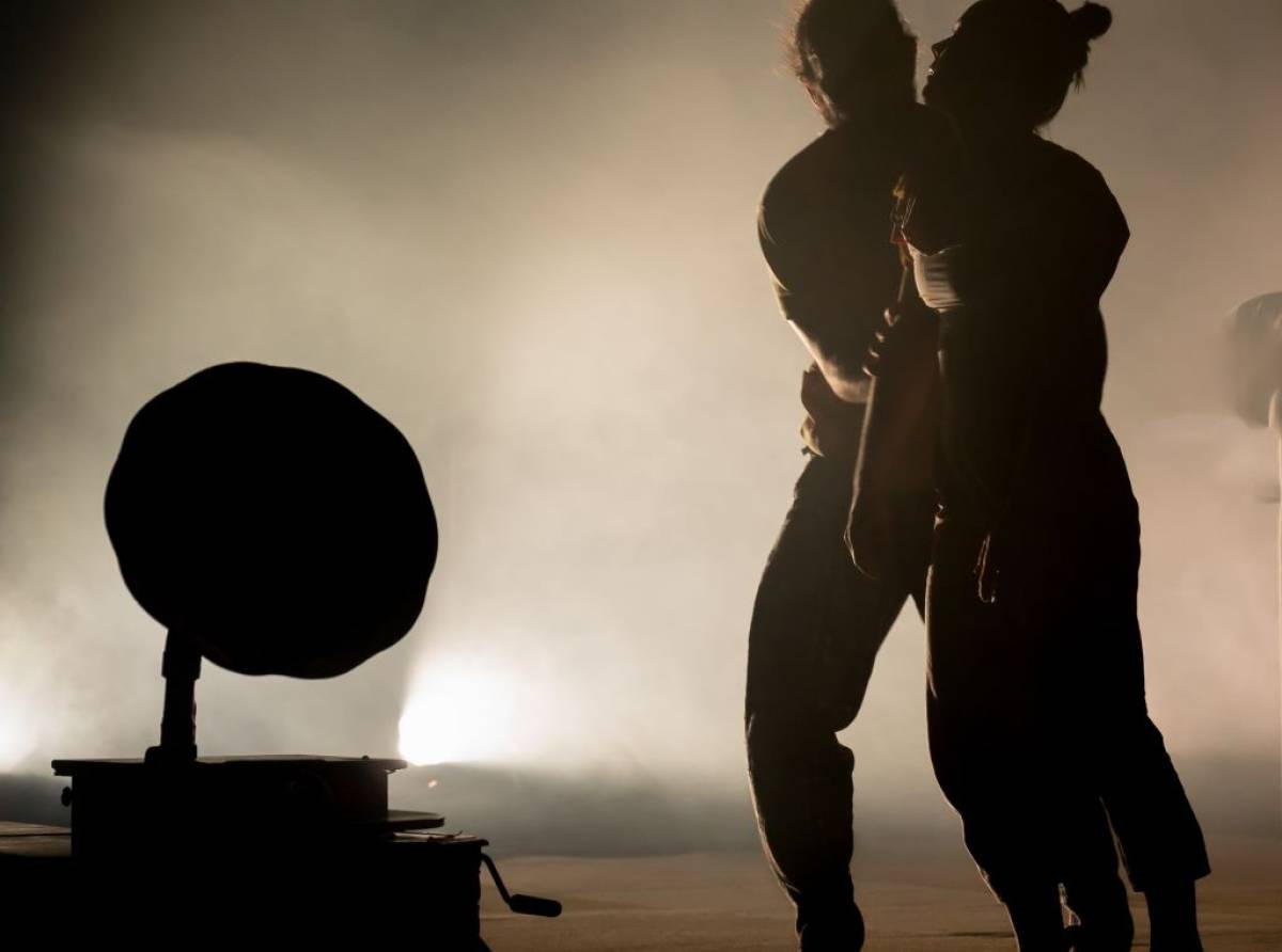 Ingenuità perfetta. Essere molte, restare sé stesse: storia di un’identità libera e in trasformazione